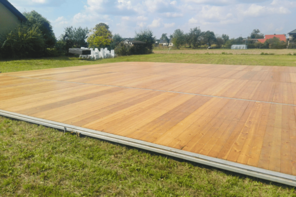 Podłoga Drewniana Modułowa 10X26 m - Lakierowana, na Stelażu - obrazek 5