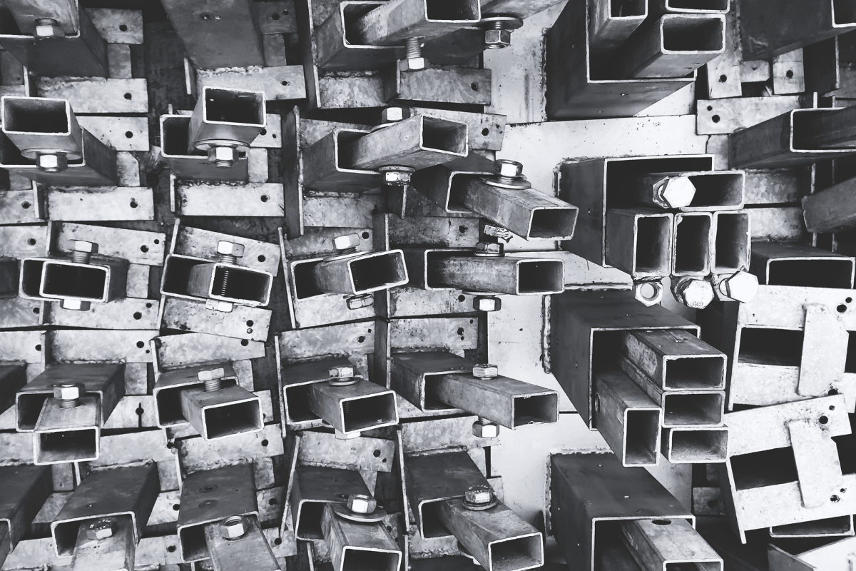 elementy konstrukcyjne do hali magazynowej